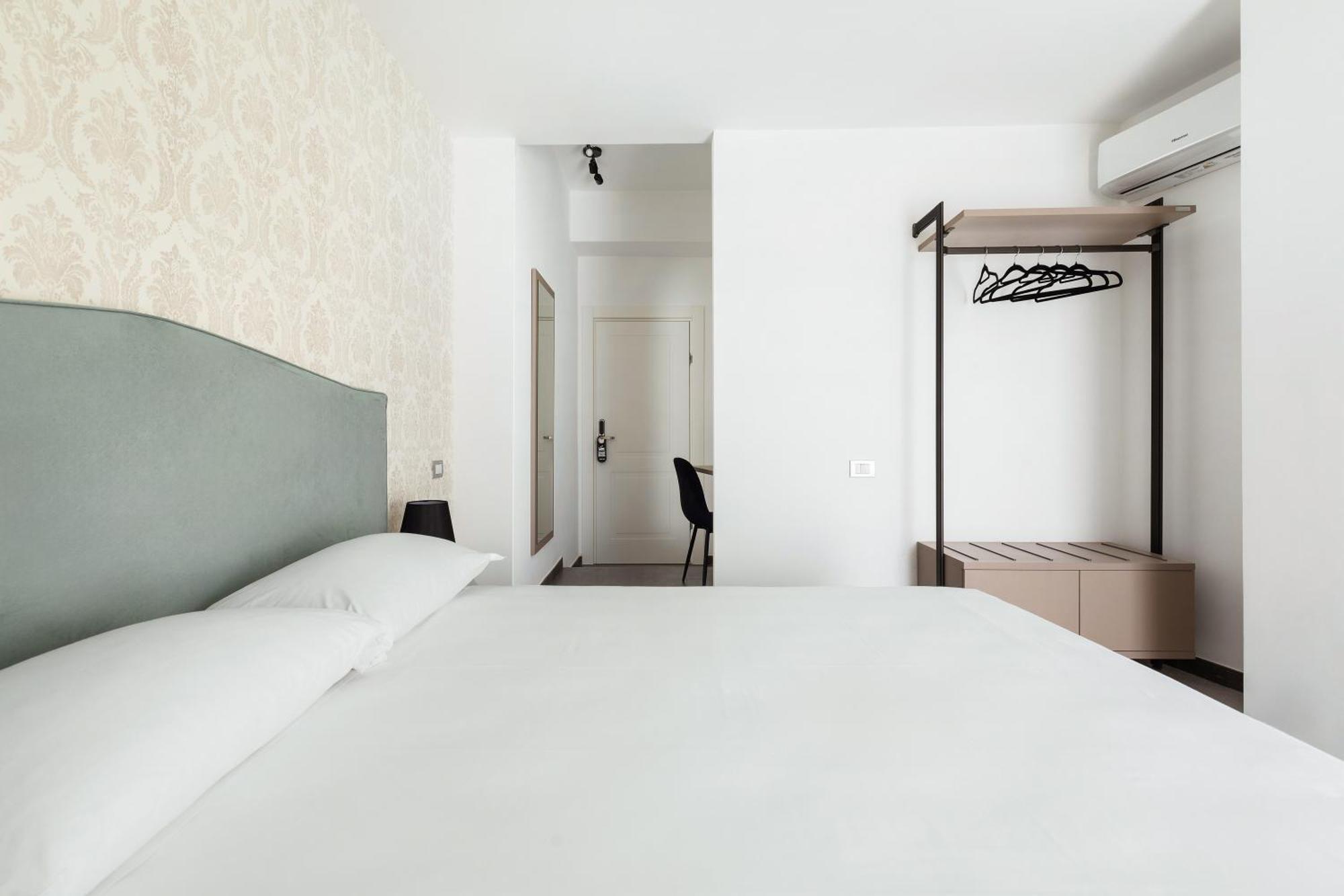 Adelante Rooms San Giovanni Rome Extérieur photo